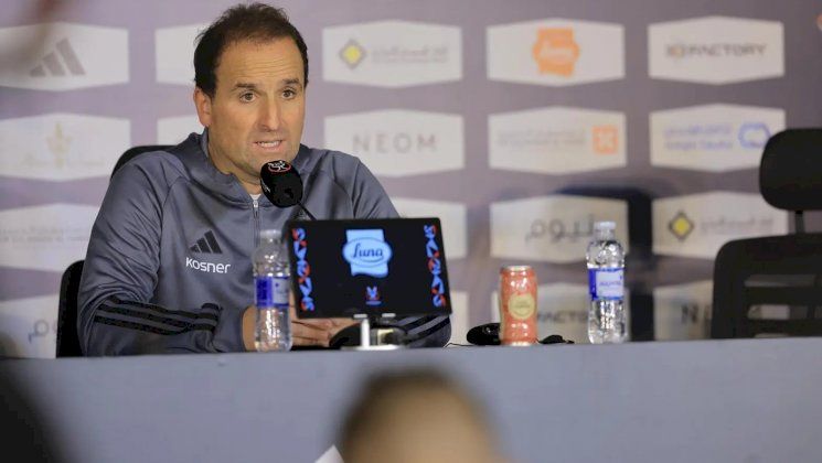 كأس السوبر الإسباني: مدربا برشلونة وأوساسونا يعقدان مؤتمراً صحفياً
