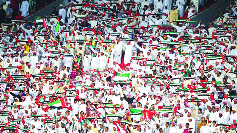 الامارات | مشجعون: مستعدون لدعم المنتخب في الدوحة رغم ظروف العمل.. وعلى نفقتنا الخاصة