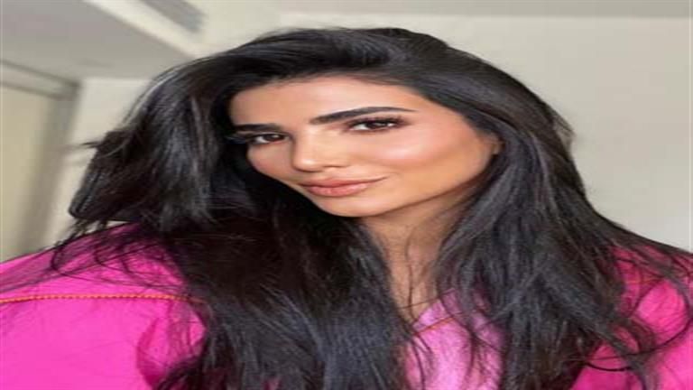 إطلالة ريم سامي تخطف الأنظار في حفل خطوبتها.. لن تتوقع سعر فستانها