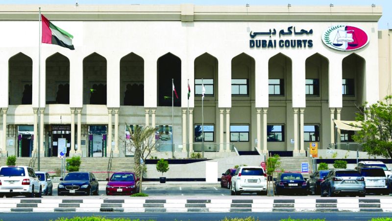 الامارات | موظف حسابات يختلس 4.2 ملايين درهم