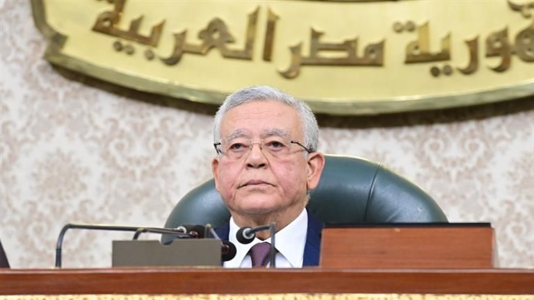 تعديلات "الإجراءات الجنائية".. أسئلة مهمة من رئيس البرلمان لوزارة العدل تنتهي بإرجاء الجلسة