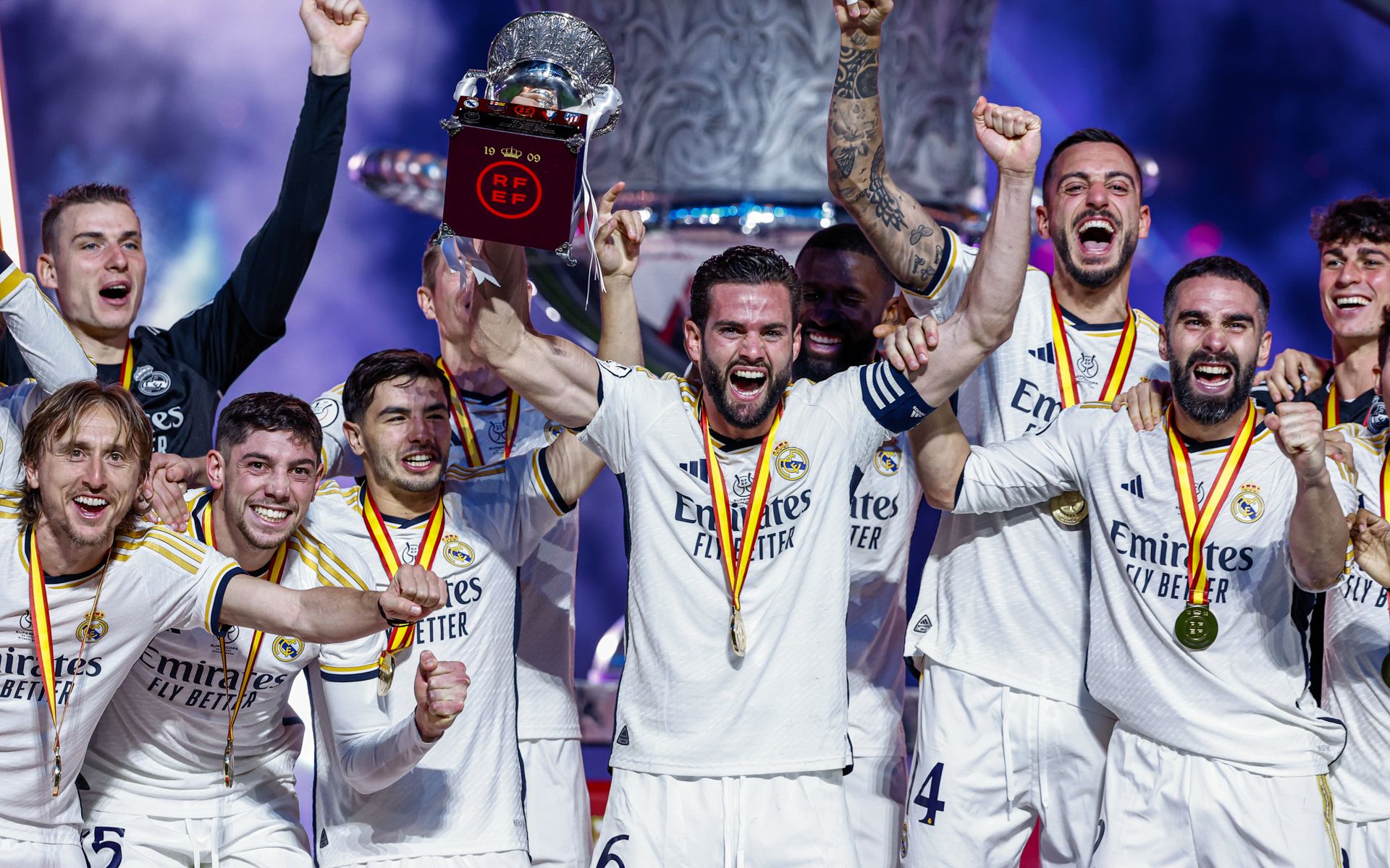 الامارات | "سوبر فينيسيوس" يقود ريال مدريد لإذلال برشلونة في الرياض (فيديو)