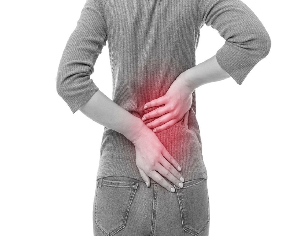 علاج ألم أسفل الظهر عند النساء في المنزل من دون زيارة الطبيب