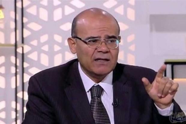 ماذا يحدث للإنسان عند النوم بجوار القطط؟.. طبيب يفجر مفاجأة