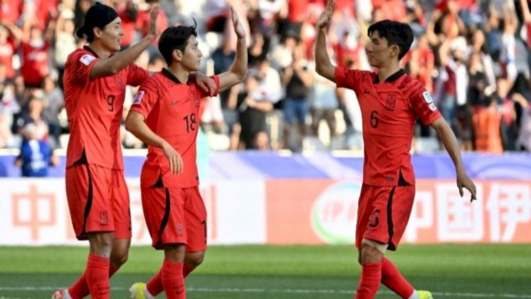 كأس آسيا: كلينسمان يلقب لي كانغ "البهجة" و"الزهرة"