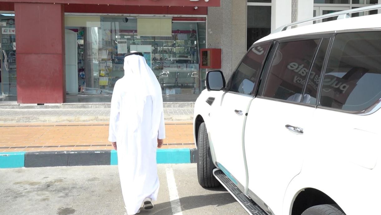 الامارات | شرطة أبوظبي تحذّر من ترك السيارة في حالة تشغيل