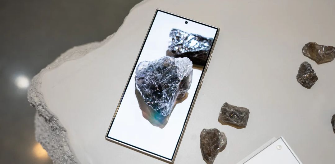 تكنولوجيا: هاتف Galaxy S24 Ultra يأتي بحماية من زجاج Corning Gorilla Armor