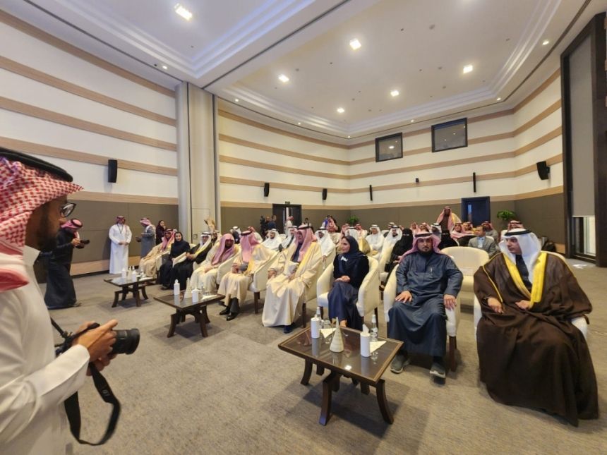 الأمير فيصل بن خالد بن عبدالعزيز يكرم رواد المعايير لجائزة الملك خالد 2023
