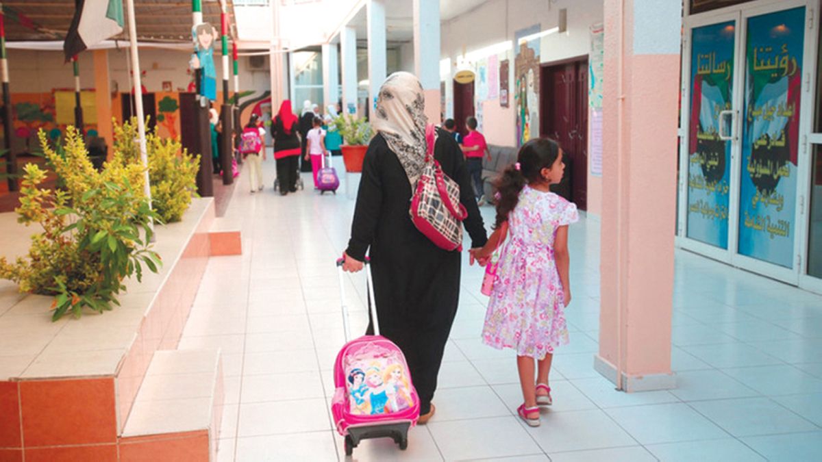الامارات | ذوو طلبة يشكون حجب نتائج أبنائهم بسبب التعثر في سداد «الرسوم»