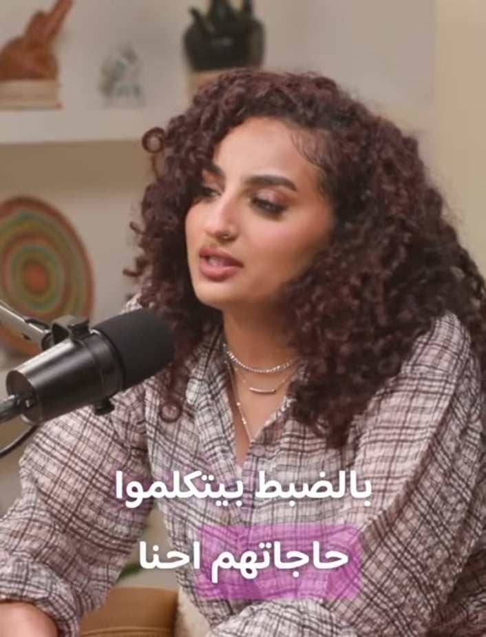 شاهد بالصورة والفيديو.. حسناوات سودانيات يهاجمن السودانيين الذين يتركون لهجتهم ويتحدثون لهجات غيرهم من البلدان العربية: (ليه بنعوج لسانا ونغير لهجتنا لمن نتكلم مع غيرنا انتو ما بتخجلوا؟)