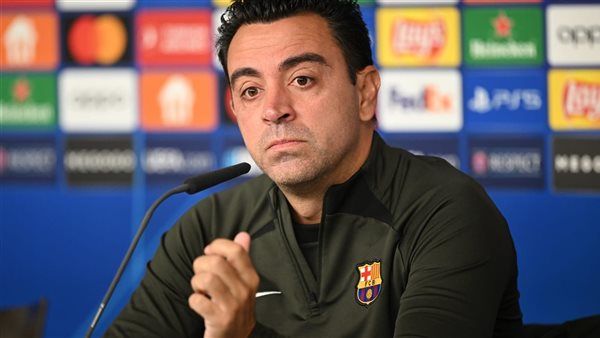 تشافي يعلن قائمة برشلونة لمباراة بيتيس في الدوري الإسباني