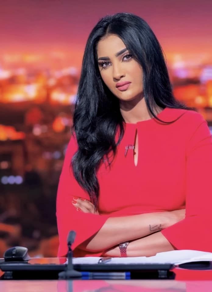 شاهد بالصور.. بالأحمر الأنيق.. حسناء الشاشة تسابيح خاطر تبهر المتابعين بإطلالة ساحرة وتقول فيها: (لا تقتل شعوري)