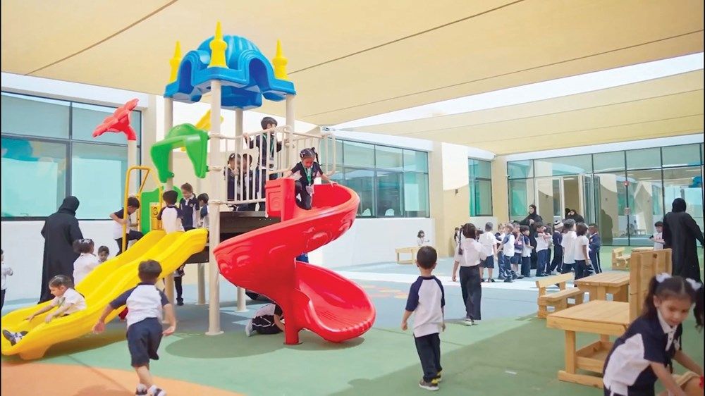 التعليم بالإمارات.. استثمار في الإنسان والمعرفة