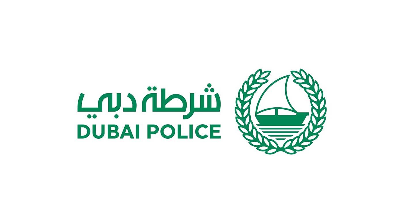 الامارات | حادث مروري على شارع البدع مقابل "كراون بلازا" بالاتجاه إلى "سيتي ووك"