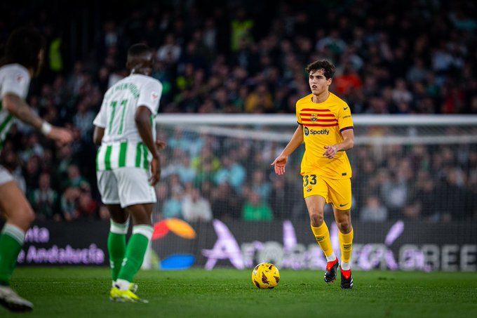 هاتريك توريس يقود برشلونة للانتصار على بيتيس في الدوري الإسباني