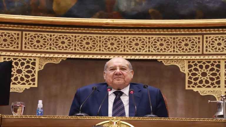 رفع الجلسة العامة لمجلس الشيوخ بعد إحالة طلبي مناقشة بشأن السياحة للجان المختصة