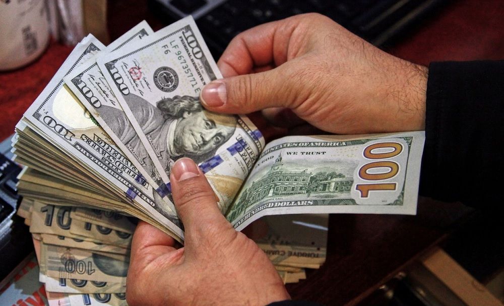 سعر الدولار مقابل الجنيه اليوم الأحد 21-1-2024