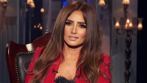 زينة ترد على مروجي الشائعات بعد تجسيدها حبيبة العوضي في "الإسكندراني"
