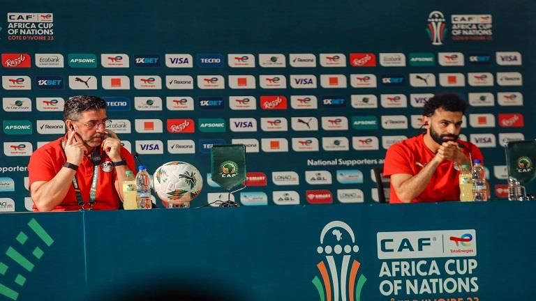 "مستمر معنا".. محمد صلاح يكشف مصير روي فيتوريا حال توديعه كأس الأمم الإفريقية