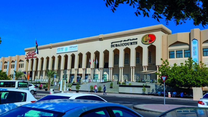 الامارات | تغريم سائق خالف أنظمة المرور وشخصين  لم يلتزما بمعابر المشاة