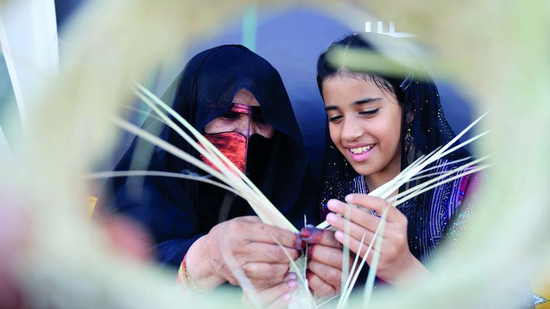 الامارات | لوحات الأصالة الإماراتية تزيّن مهرجان الظفرة