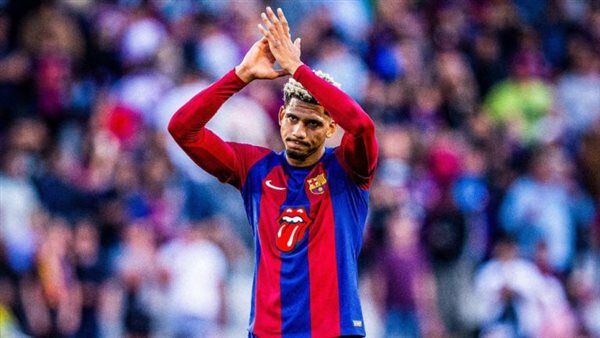 حقيقة انتقال أراوخو مدافع برشلونة إلى بايرن ميونخ