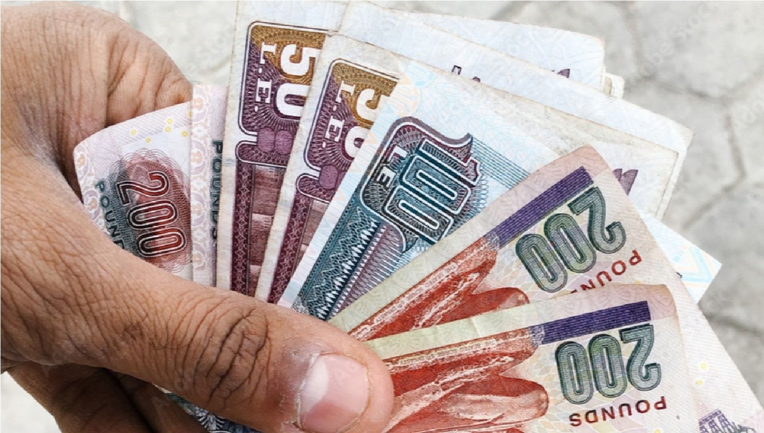 أخد كام كل شهر لو أودعت 100 ألف جنية في البنك