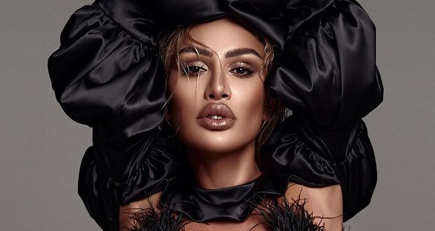 بلقطات عفوية في الاستوديو.. مايا دياب تشوّق الجمهور لأغنيات ألبوم My Maya V