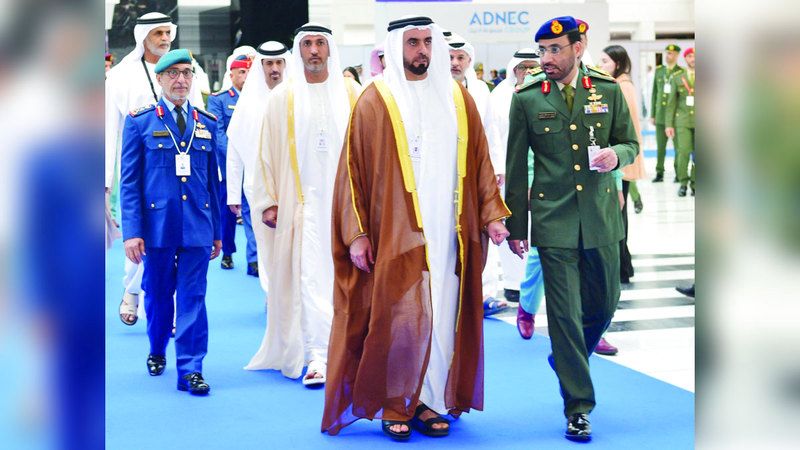 الامارات | سيف بن زايد: «يومكس» و«سيمتكس» يعززان ريادة الإمارات في الدفاع والأمن