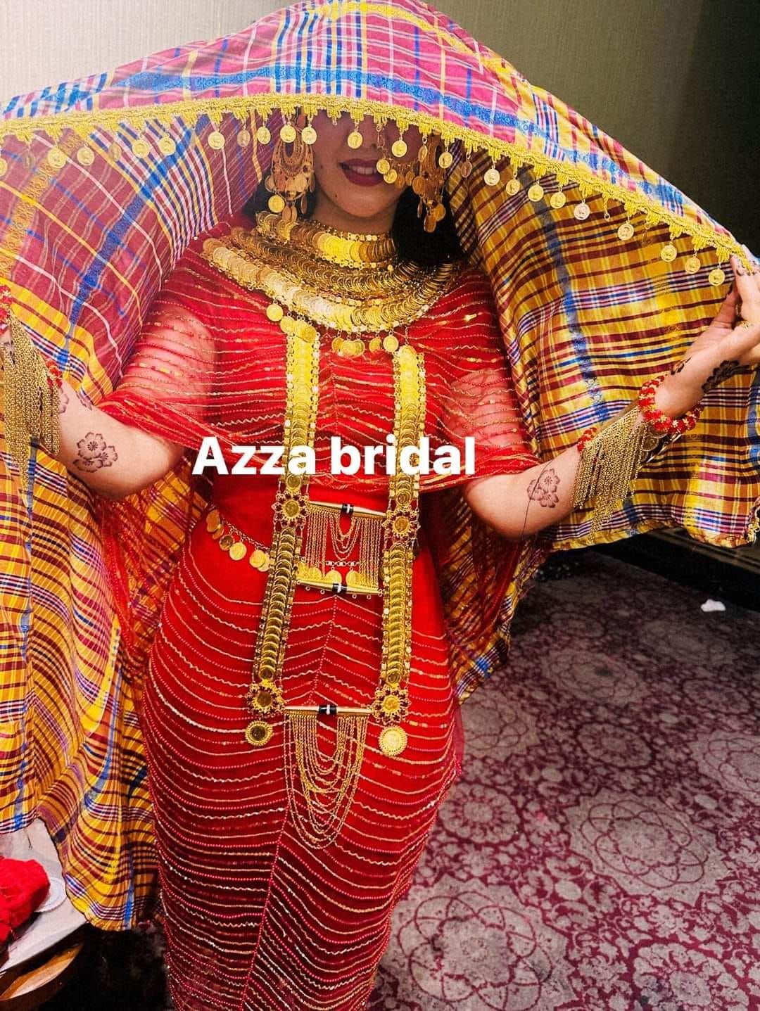 شاهد بالصور.. الفنان مأمون سوار الدهب وعروسته يبهران جمهور مواقع التواصل بعد ظهورهما بــ(الجرتق)