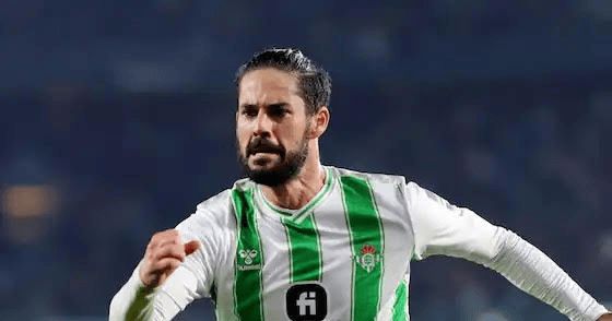 إيسكو مطلوب في الدوري السعودي للمحترفين