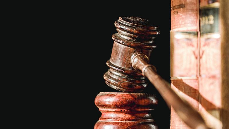 الامارات | آسيوي يسرق 700 ألف درهم من موظفين بالحيلة