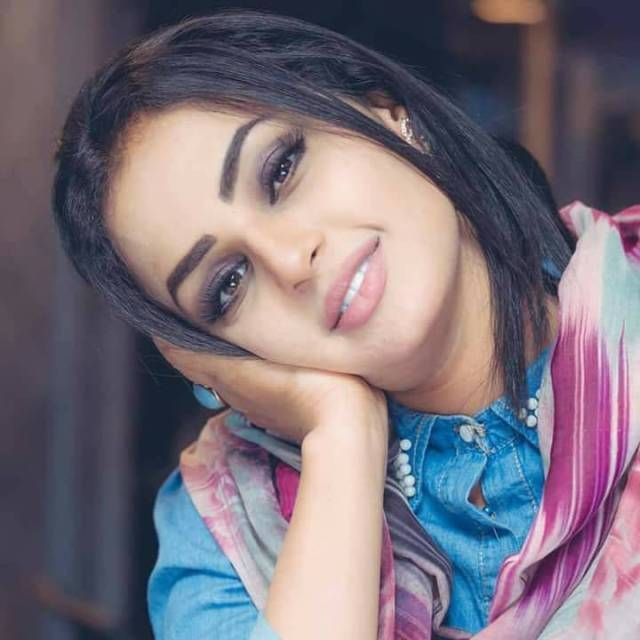 شاهد بالفيديو.. حسناء الإعلام السوداني إلهام العبيد تظهر في موسم الرياض وتبهر الجمهور بأناقتها بالثوب السوداني