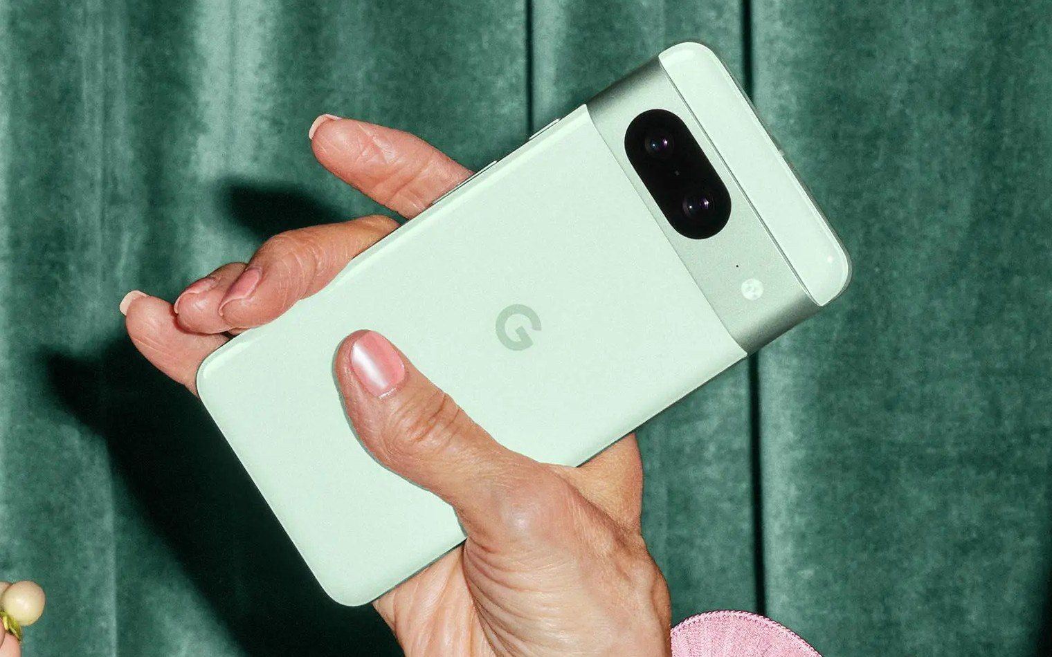 تكنولوجيا: جوجل تطلق لون جديد لهاتفي Pixel 8 و Pixel 8 Pro