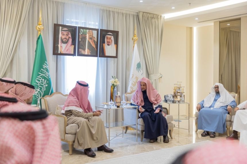 عدة مجالات.. النائب العام وهيئة الطيران المدني يعززان التعاون المشترك