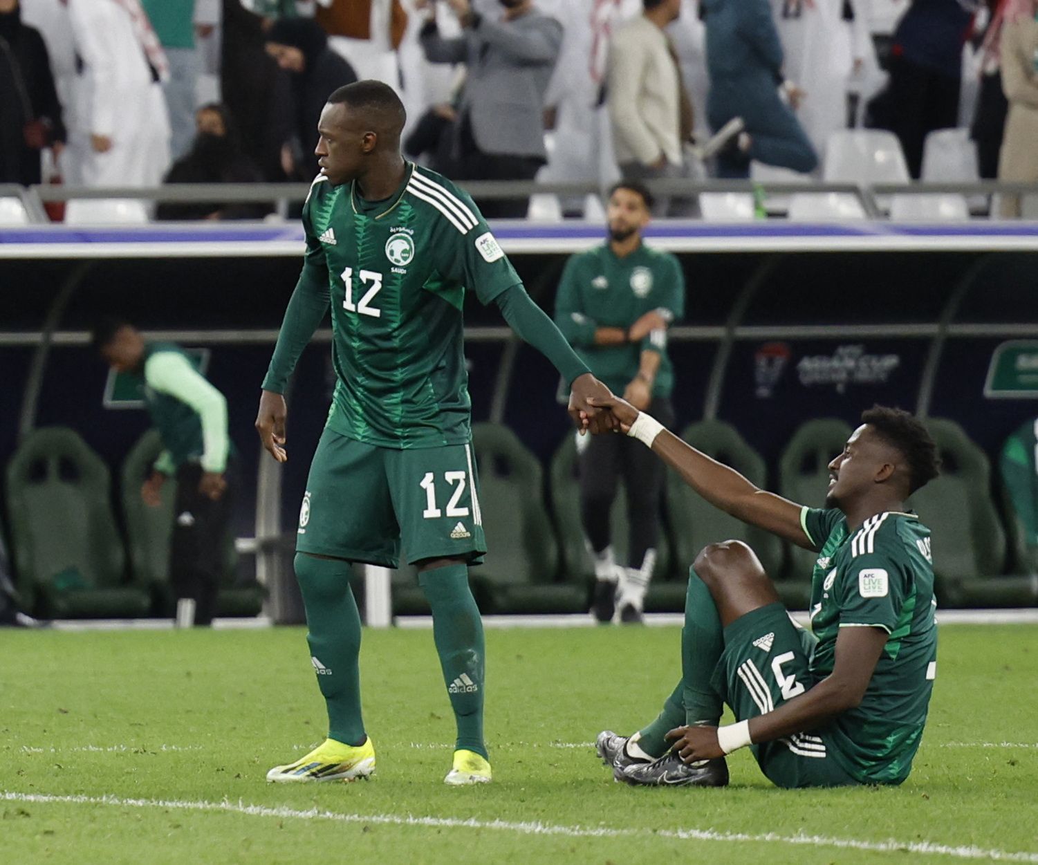 الامارات | أغرب لقطة في كأس آسيا بطلها مدرب منتخب السعودية