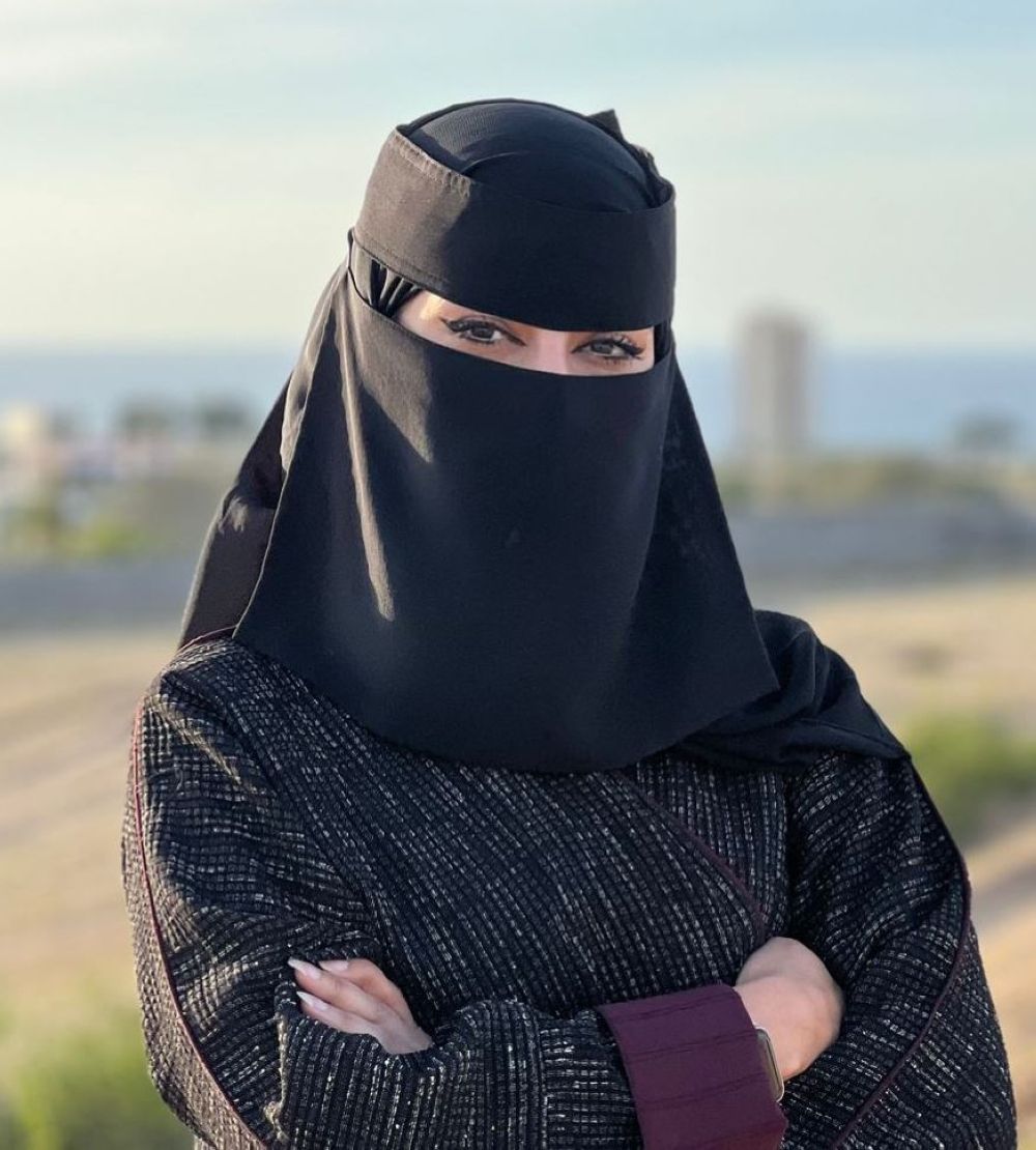 السجن 7 سنوات وغرامة 5 ملايين ريال.. عقوبة بيع وشراء بطاقات الصراف الآلي