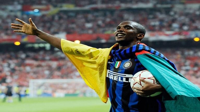 من "أفضل لاعب في أفريقيا" لـ "أنا مافيا".. صامويل إيتو أسطورة تواجه اتهامات بالفساد