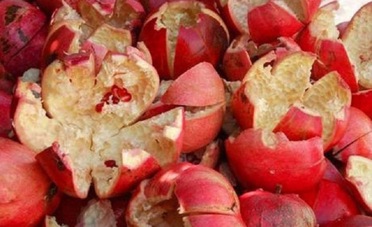 لا ترمي قشور الرمان.. تتميز بهذه الفوائد المذهلة