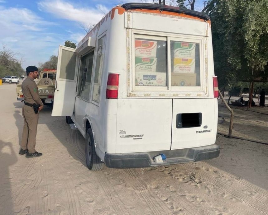 صور| حملة لرفع مستوى الوعي بين عربات الطعام المتنقلة بالأحساء