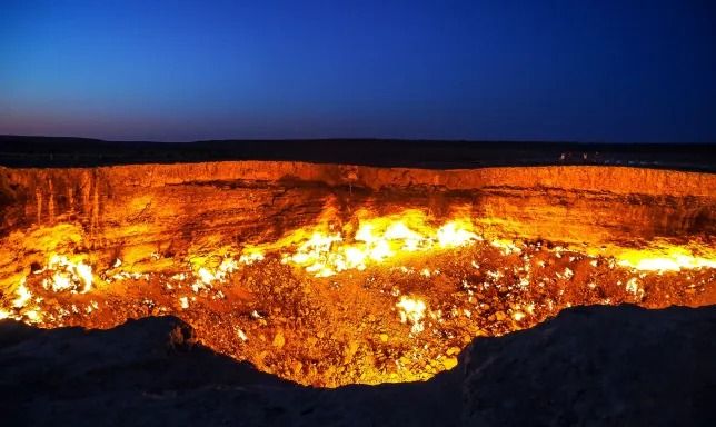 تكنولوجيا: "باب الجحيم".. كل ما تحتاج معرفته عن حفرة النار بتركمانستان وأثرها على المناخ