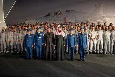 الخليج اليوم .. وزير الدفاع يدشن آخر طائرة نفاثة تم تجميعها في السعودية