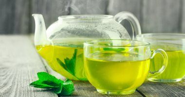 كيف يعمل الشاى الأخضر كعلاج لخفض الكولسترول فى الدم