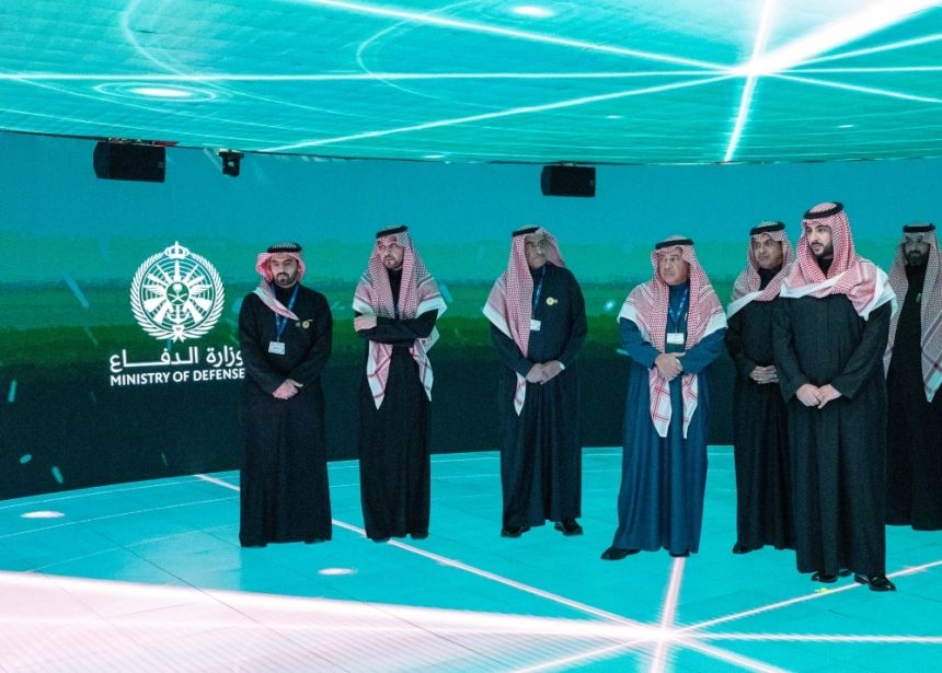 نيابة عن ولي العهد.. وزير الدفاع يفتتح معرض الدفاع العالمي 2024