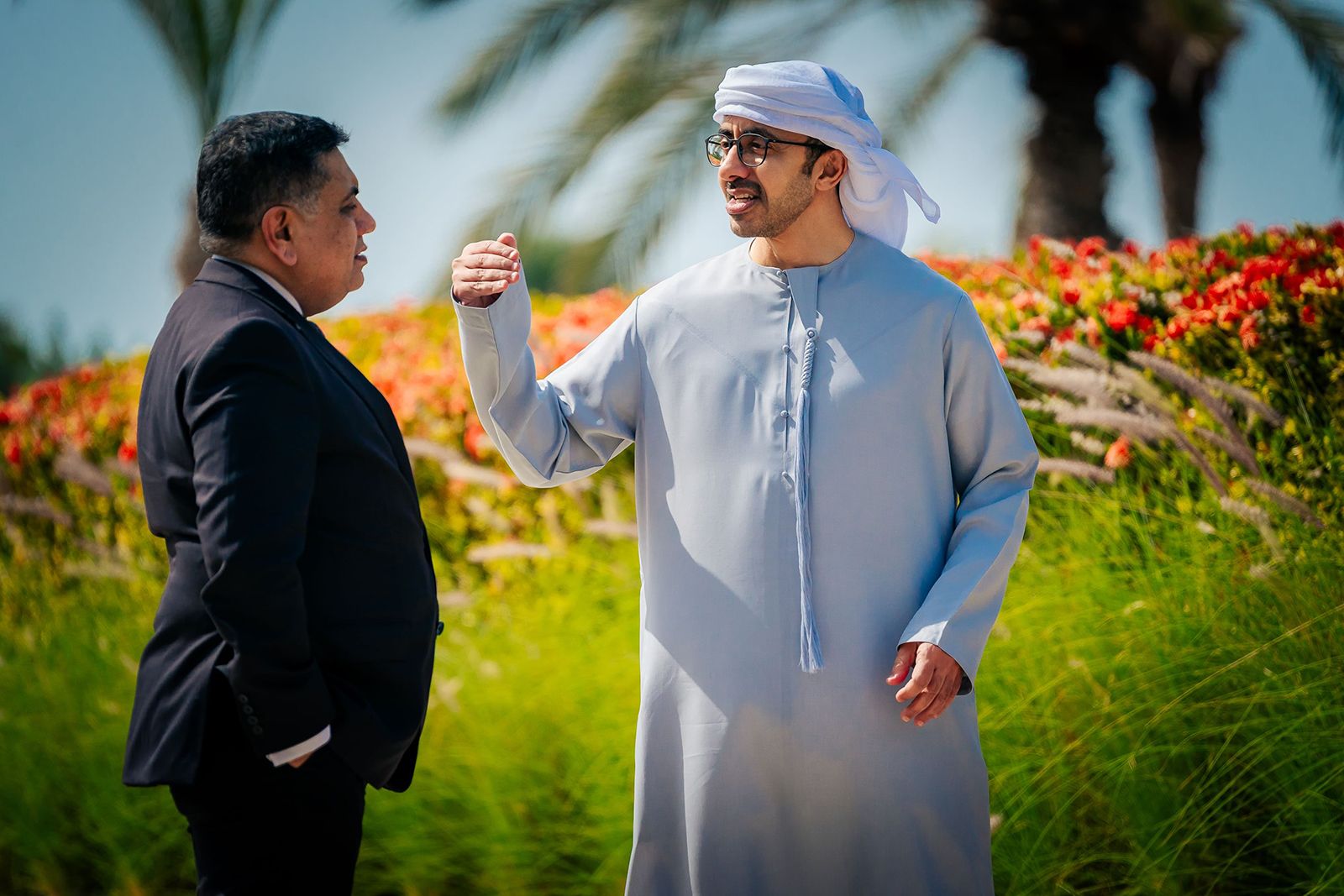 الامارات | عبدالله بن زايد يستقبل اللورد طارق أحمد ويبحثان التطورات في المنطقة