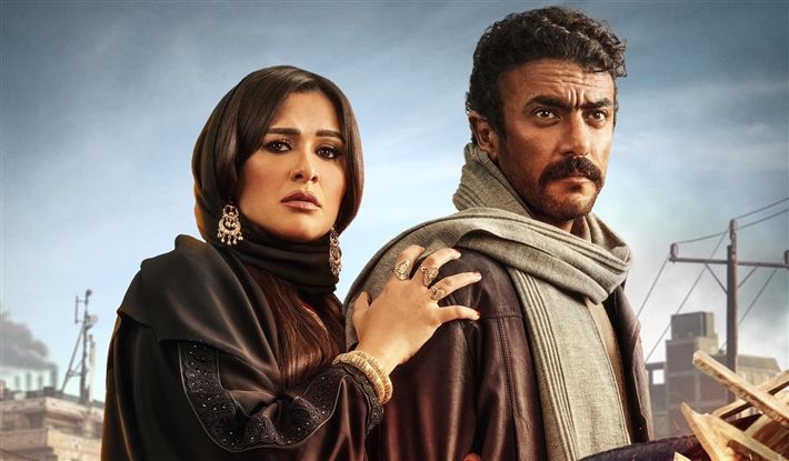 ياسمين عبد العزيز تؤدي مناسك العمرة فى أحدث ظهور
