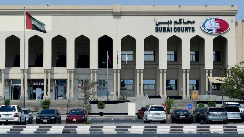 الامارات | 141.6 ألف درهم تعويضاً لسبعينية تعرضت لحادث دهس
