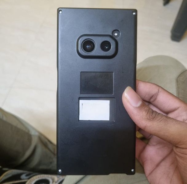 تكنولوجيا: صور حية مسربة لهاتف Nothing Phone (2a) المرتقب
