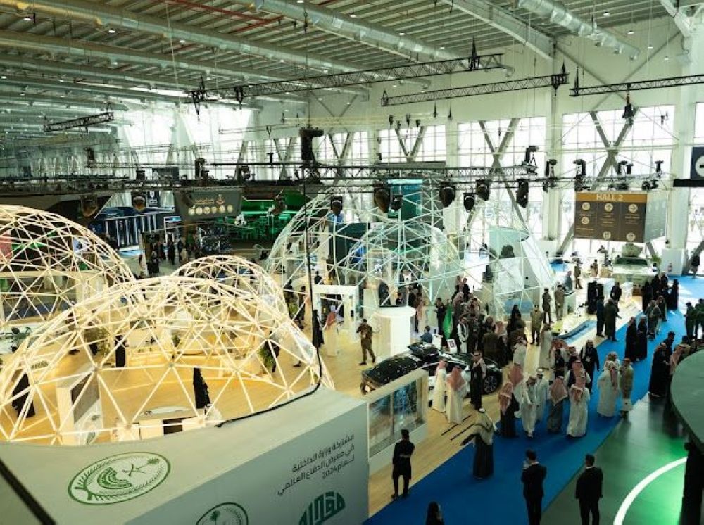 "هيئة المهندسين" تستعرض التطور التقني الهندسي بمعرض الدفاع العالمي