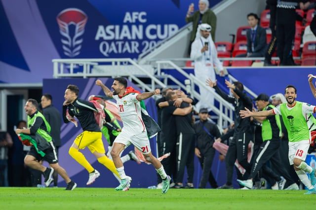 وزير الرياضة "الفيصل" يهنئ المنتخب الأردني بمناسبة بلوغه نهائي كأس آسيا 2023